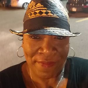 Meet your Posher, Carol